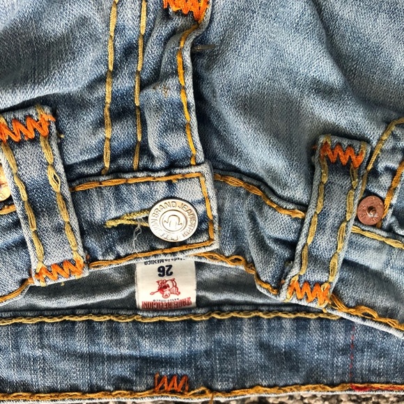 TRUE RELIGION Slim Straight let-out Hem Super T Jeans - Picture 16 of 16